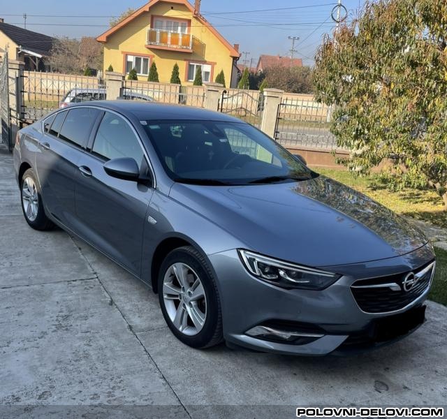 Opel  Insignia  Karoserija