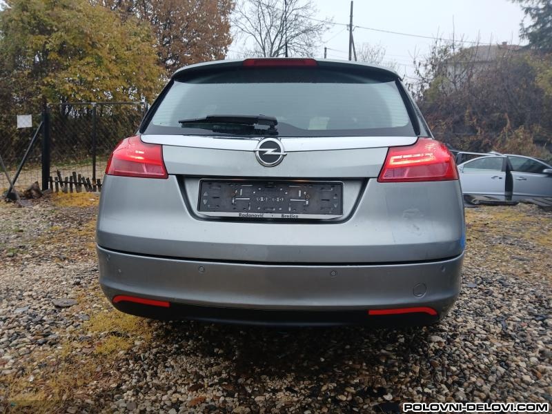 Opel  Insignia  Kompletan Auto U Delovima
