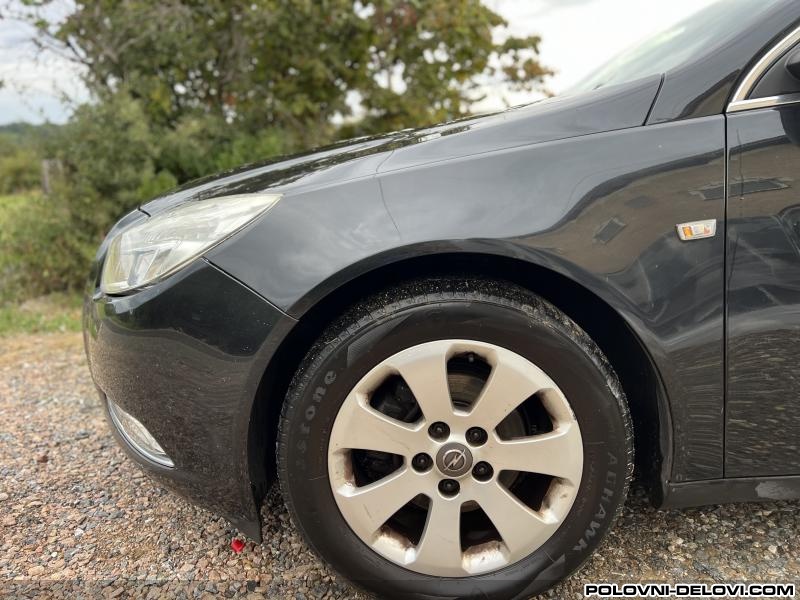 Opel  Insignia Levo Krilo Blatobran Karoserija