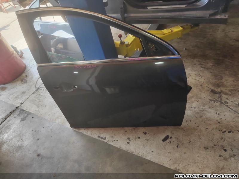 Opel  Insignia Prednja Desna Vrata Karoserija