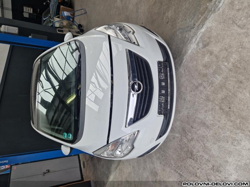 Opel  Meriva B Kompletan Auto U Delovima