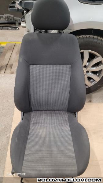 Opel  Meriva  Enterijer