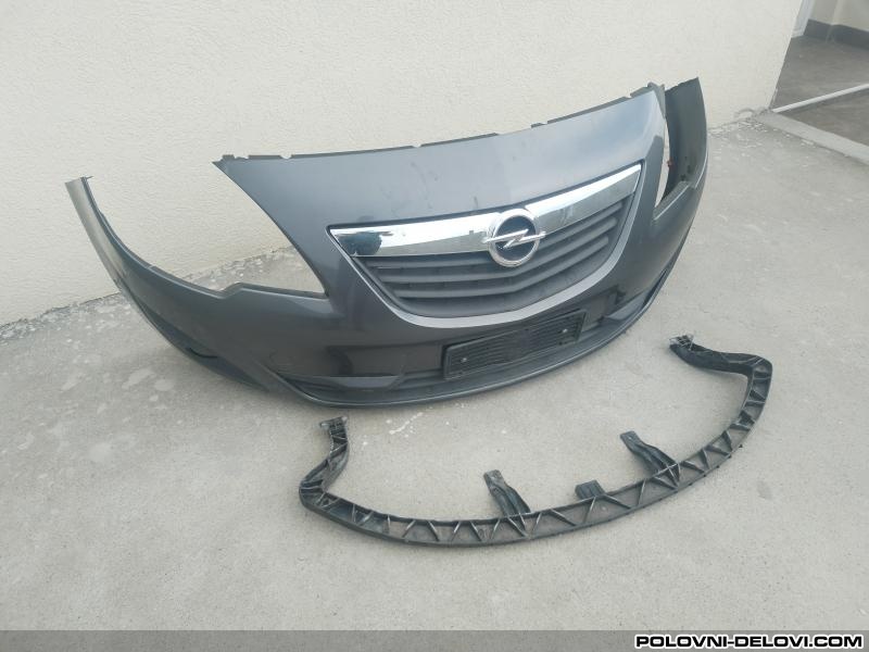 Opel  Meriva  Karoserija