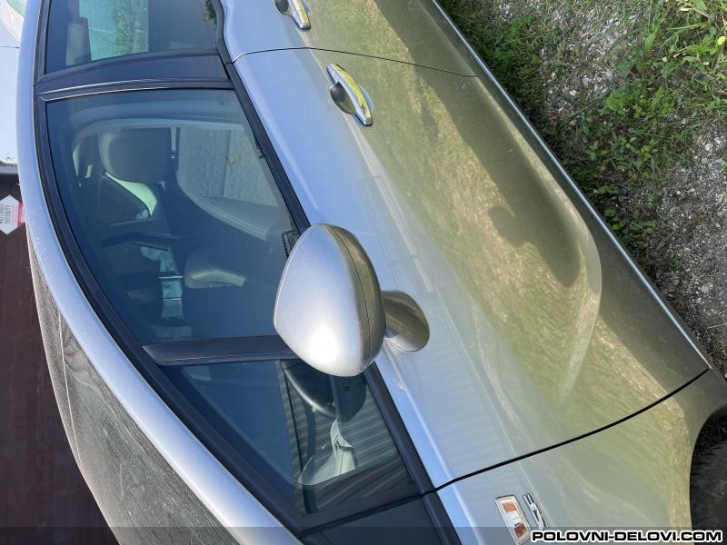 Opel  Meriva Prednja Leva Vrata Karoserija