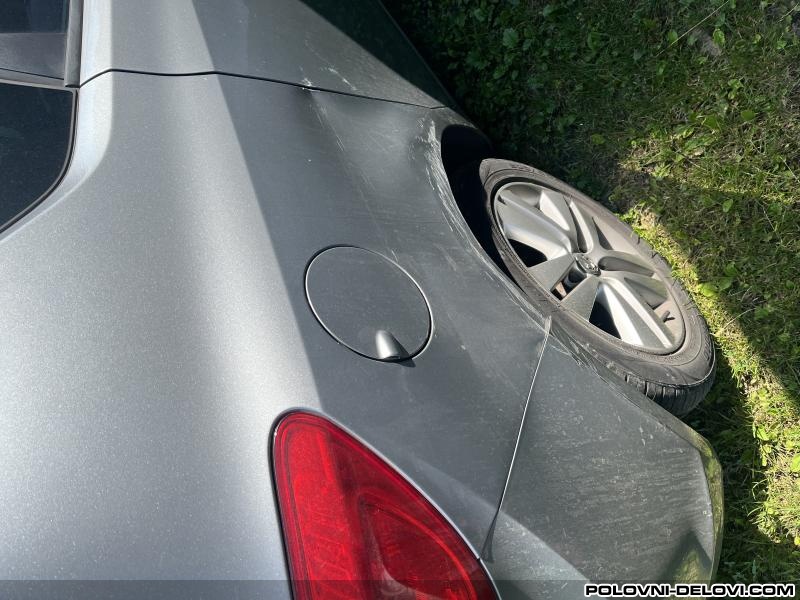 Opel  Meriva Rezervoar  Razni Delovi