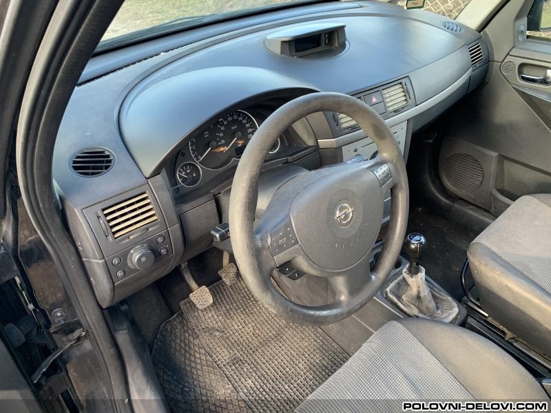 Opel  Meriva Rucica Menjaca  Enterijer