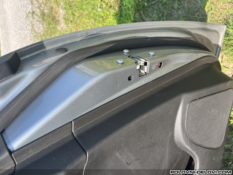 Opel  Meriva Unutrasnje Brave Karoserija