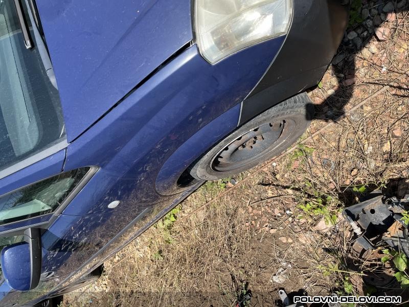 Opel  Meriva Y20Z  Desno Krilo Karoserija