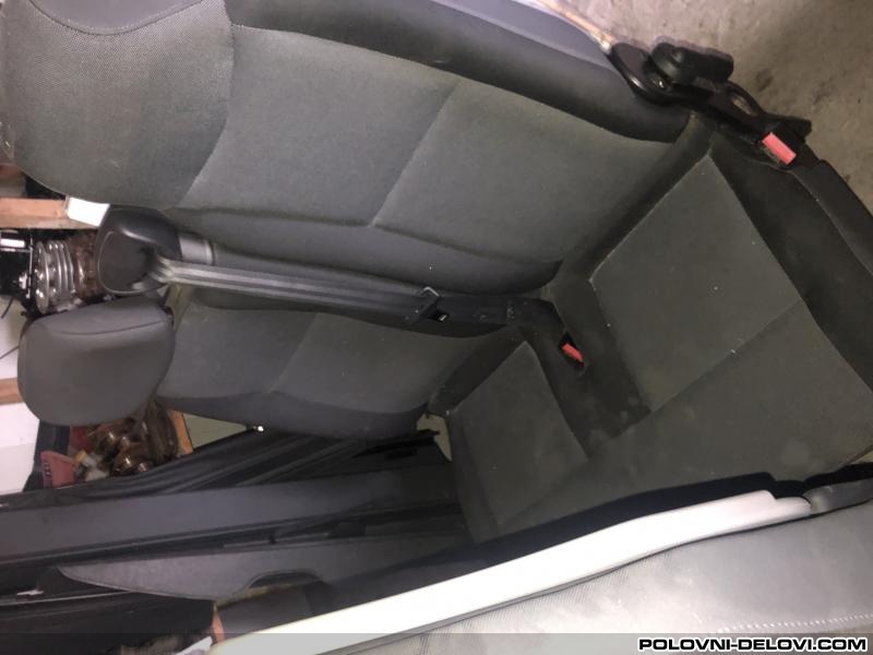 Opel  Movano 2.3 Enterijer