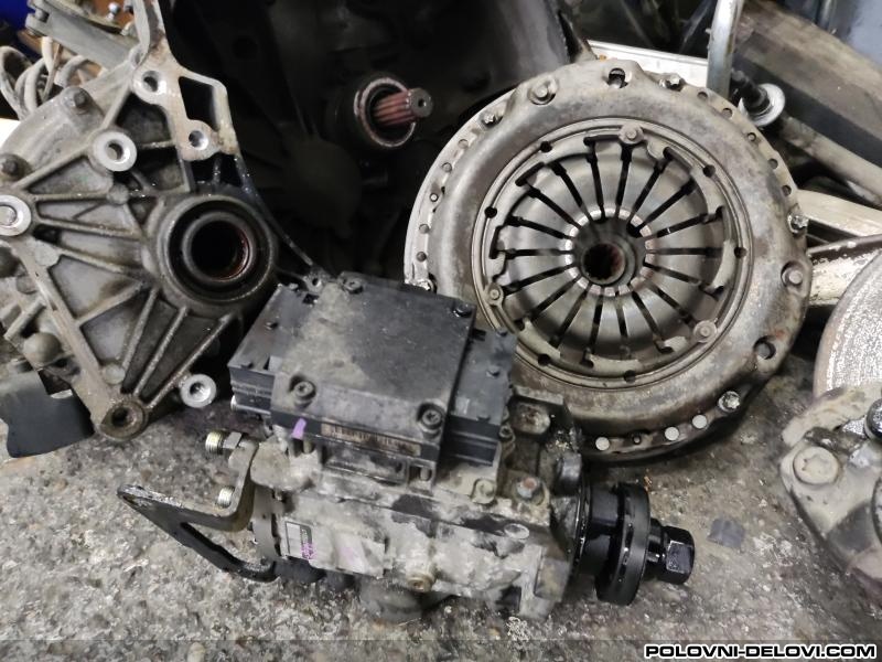 Opel  Vectra C 2.0 D T I  Kompletan Auto U Delovima