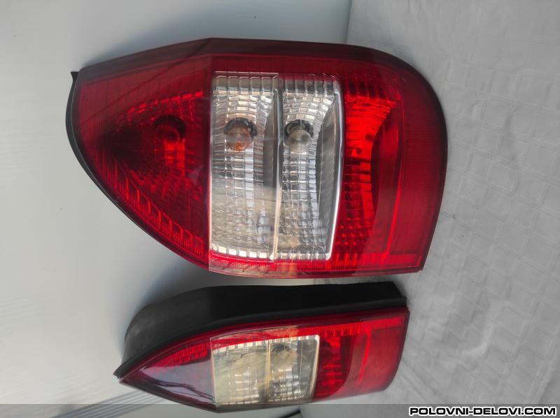Opel  Zafira Desno Stop Svetlo Svetla I Signalizacija