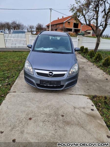 Opel  Zafira  Karoserija