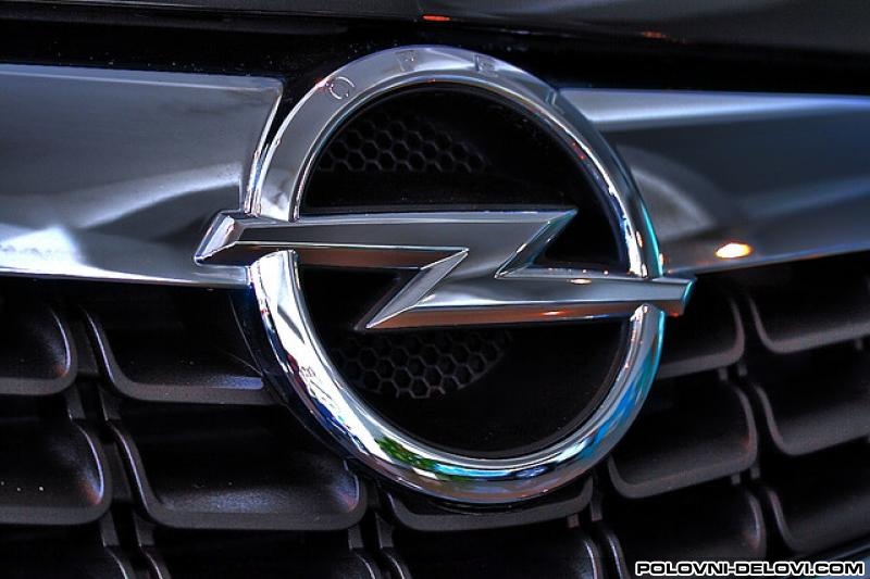 Opel  Zafira  Kompletan Auto U Delovima