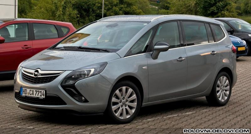 Opel  Zafira  Kompletan Auto U Delovima