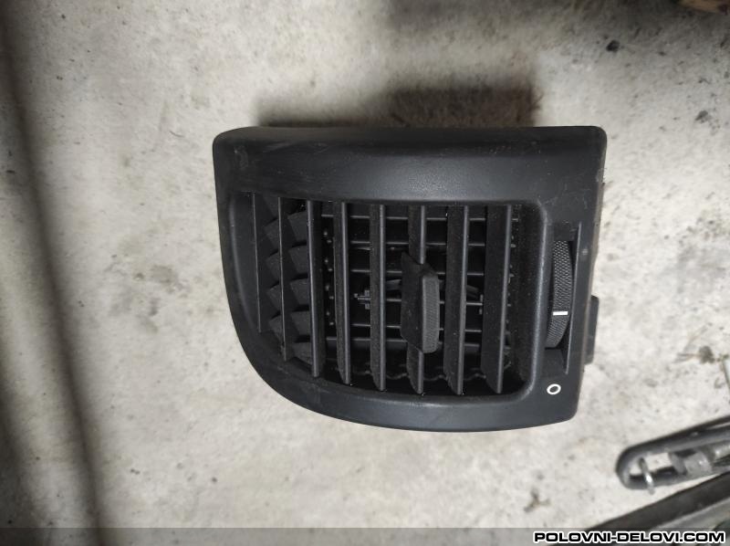 Opel  Zafira Resetkica  Enterijer