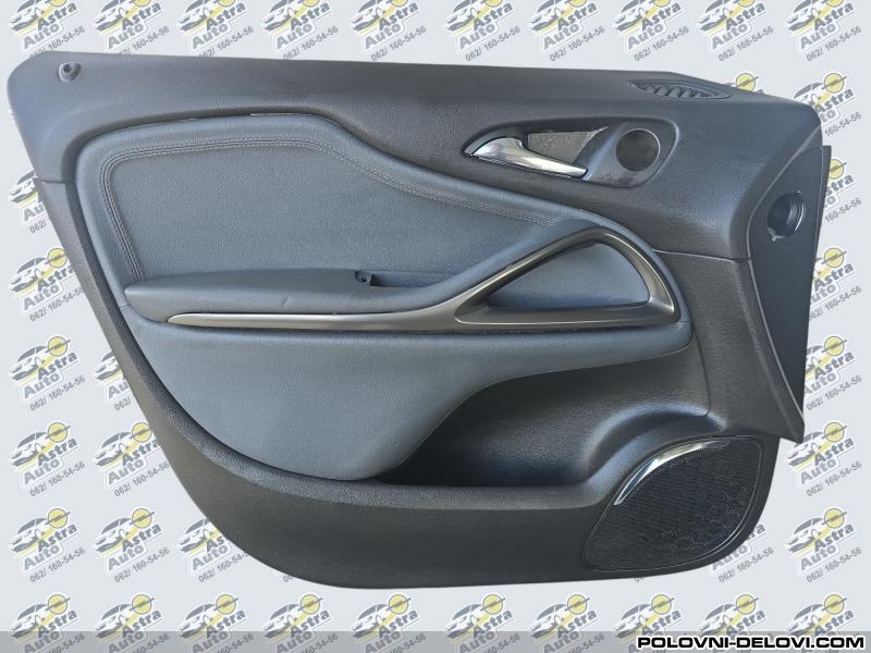 Opel  Zafira Zafira C Tourer Enterijer
