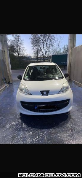 Peugeot  107 1.0b Kompletan Auto U Delovima