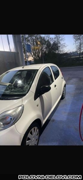 Peugeot  107 1.0b Kompletan Auto U Delovima