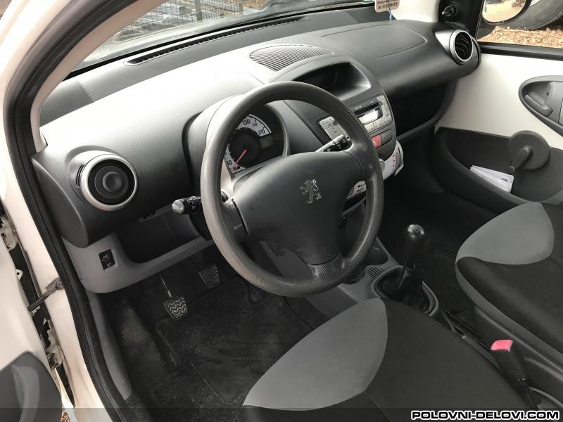 Peugeot  107 Ablender Enterijer