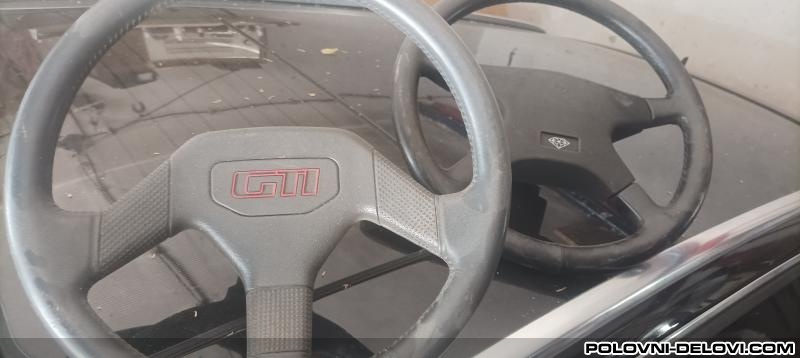 Peugeot  205 Gti Enterijer