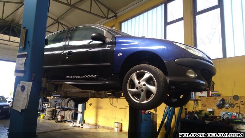Peugeot  206 1.1 Benzinac  Kompletan Auto U Delovima