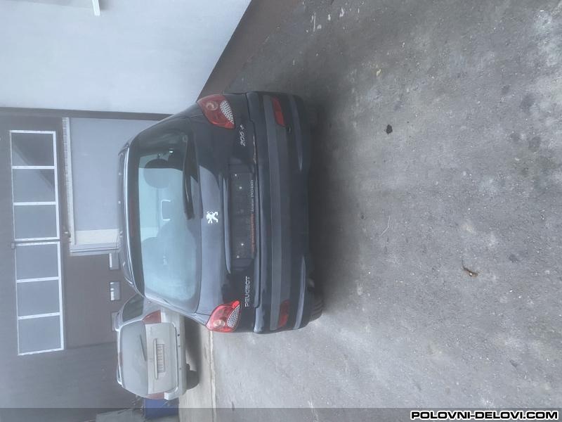 Peugeot  206 1.1  Kompletan Auto U Delovima