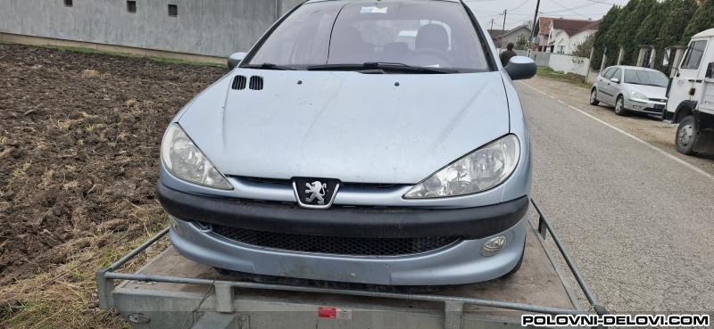 Peugeot  206 1.1 Kompletan Auto U Delovima