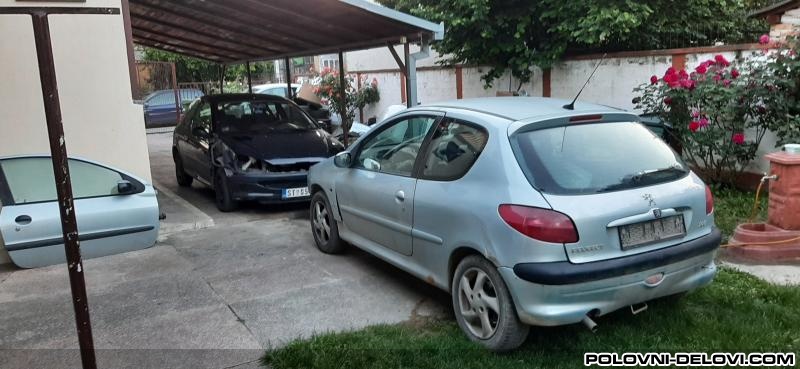 Peugeot  206 1.4 1.6 Kompletan Auto U Delovima