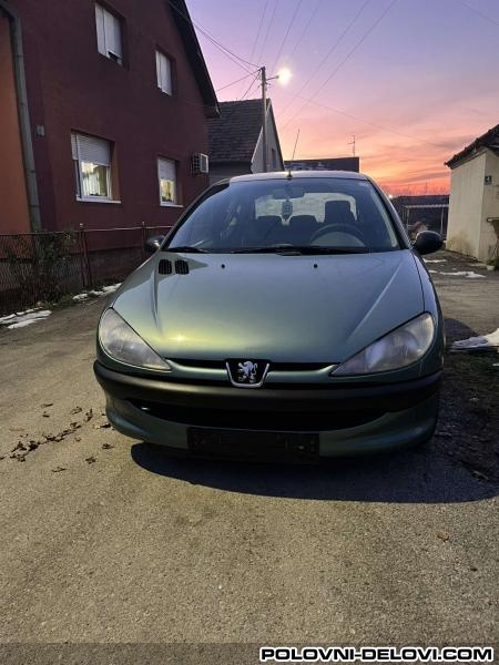 Peugeot  206 1.4 Benz Kompletan Auto U Delovima