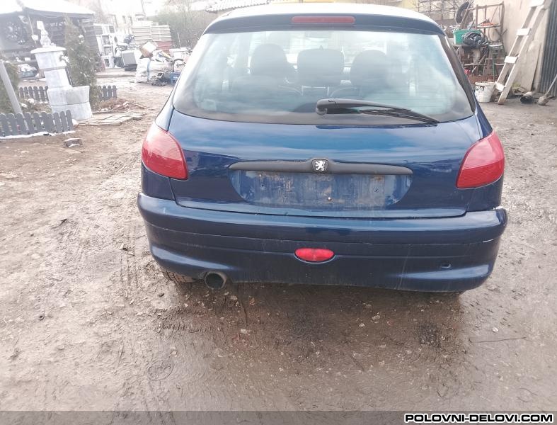 Peugeot  206 1.4 Benzinac  Kompletan Auto U Delovima