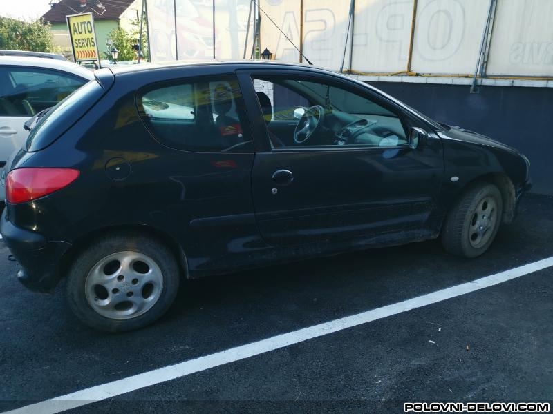 Peugeot  206 1.4b Kompletan Auto U Delovima