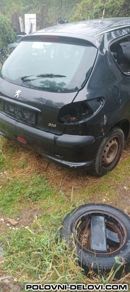 Peugeot  206 1.4hdi Kompletan Auto U Delovima
