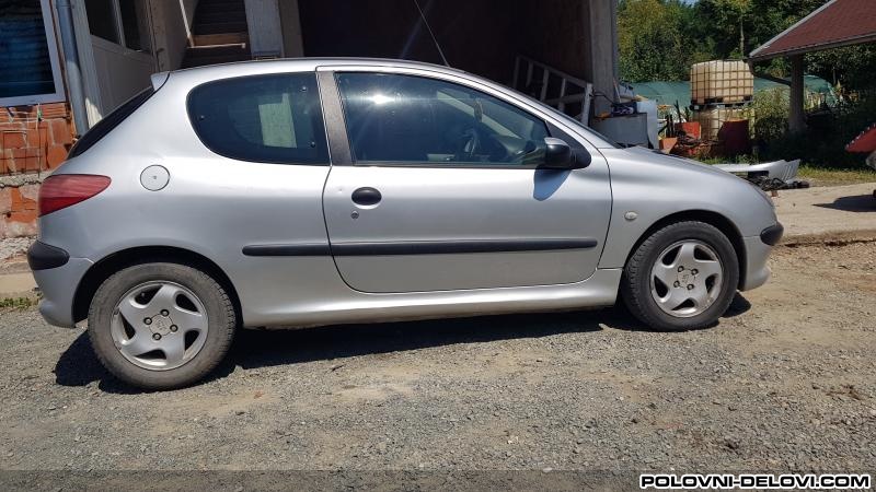 Peugeot  206 1.9 Kompletan Auto U Delovima