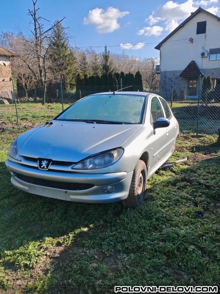 Peugeot  206 2.0 Kompletan Auto U Delovima