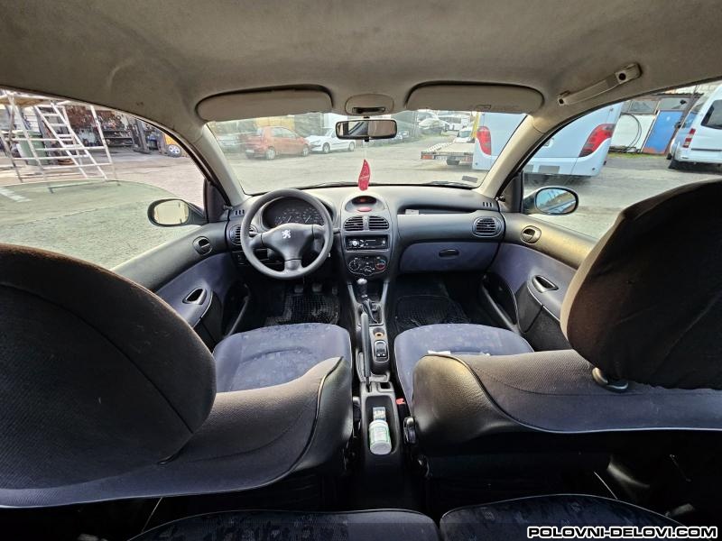 Peugeot  206 BENZINAC - DIZEL Enterijer