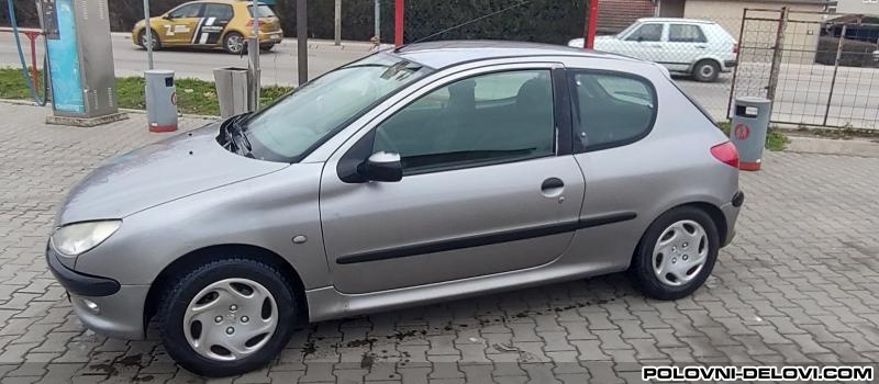 Peugeot  206 DELOVA 206 AUTOMATIK Kompletan Auto U Delovima