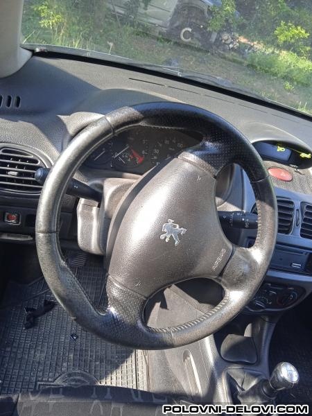 Peugeot  206  Enterijer