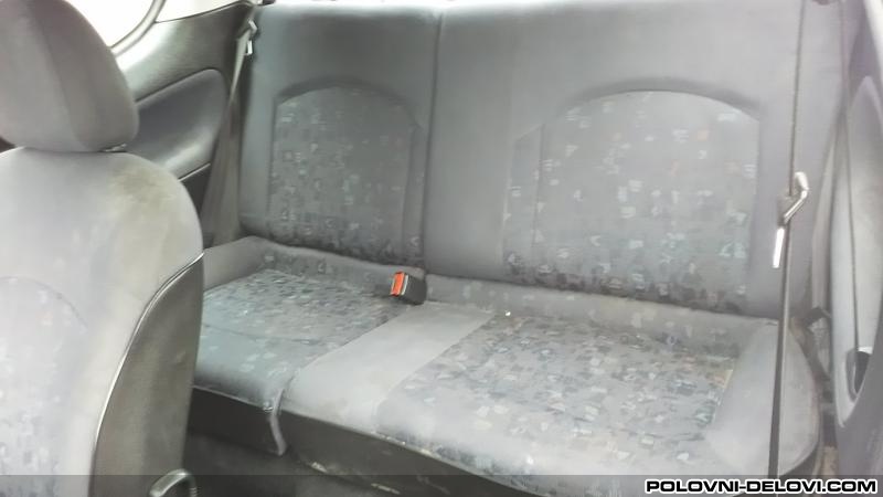 Peugeot  206  Enterijer