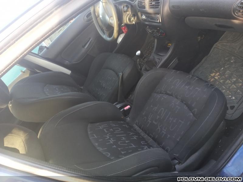 Peugeot  206  Enterijer