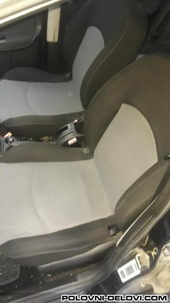 Peugeot  206  Karavan Enterijer