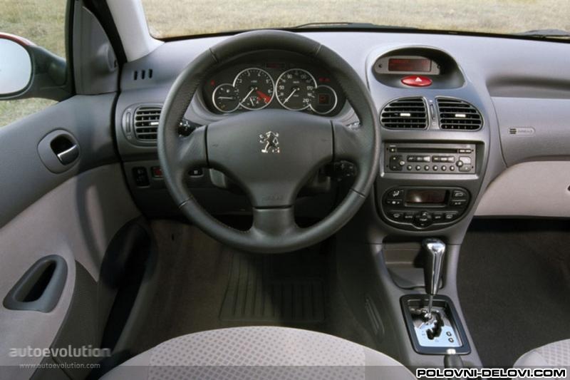 Peugeot  206  Kompletan Auto U Delovima