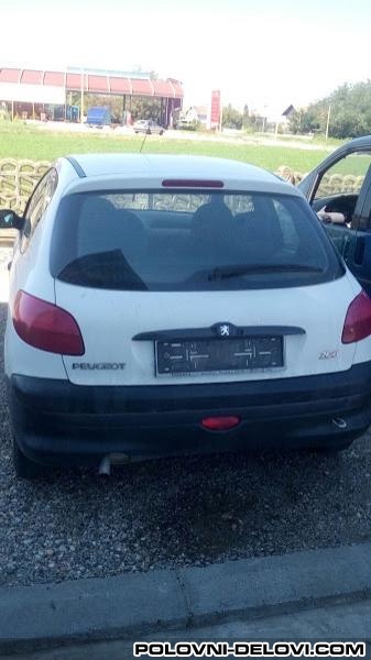 Peugeot  206  Kompletan Auto U Delovima