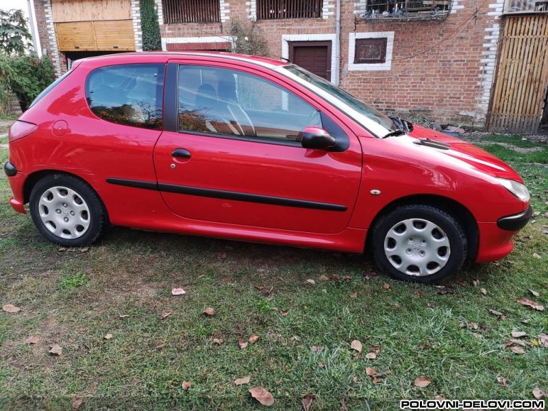 Peugeot  206  Kompletan Auto U Delovima