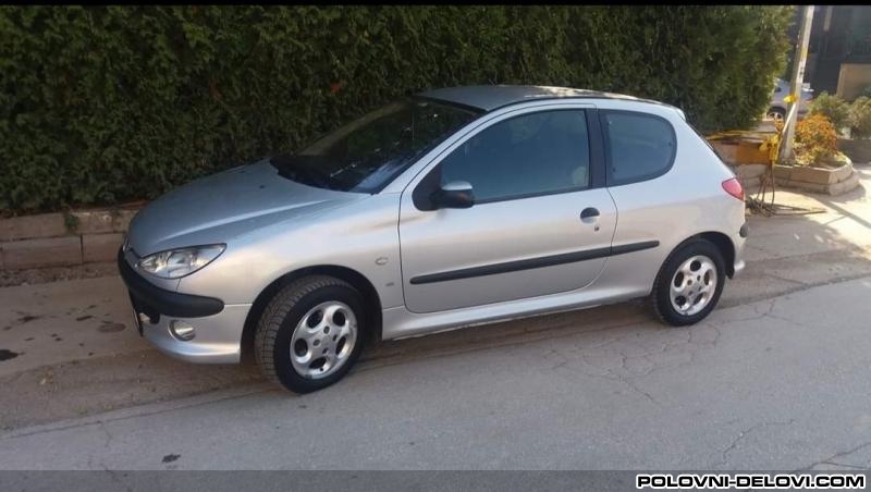 Peugeot  206  Kompletan Auto U Delovima