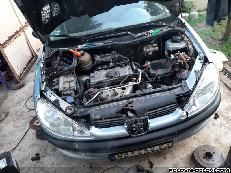 Peugeot  206  Kompletan Auto U Delovima
