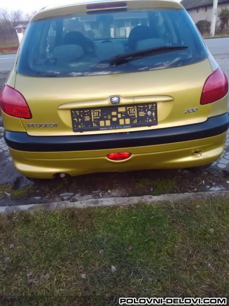 Peugeot  206  Kompletan Auto U Delovima