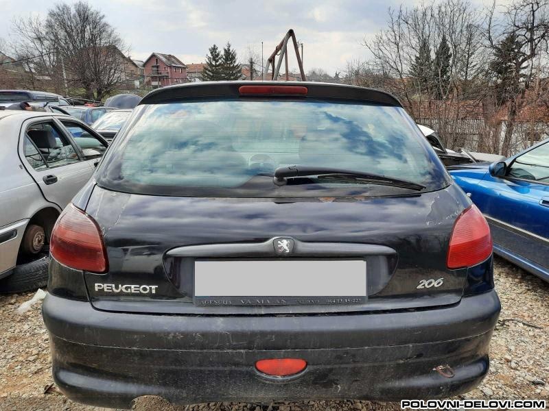 Peugeot  206  Kompletan Auto U Delovima