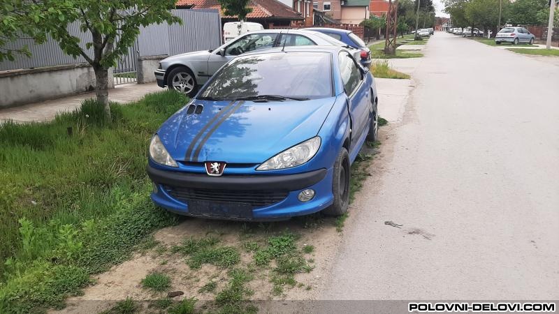Peugeot  206 Pezo Delovi Povoljno Kompletan Auto U Delovima