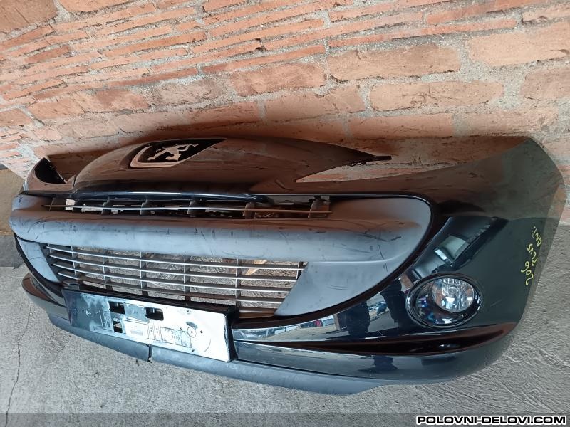 Peugeot  206   Prednji Branik Crni 09-12