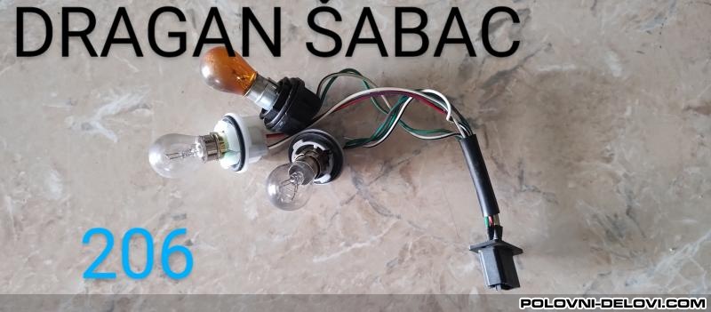 Peugeot  206 Stop Svetlo Desno  Svetla I Signalizacija